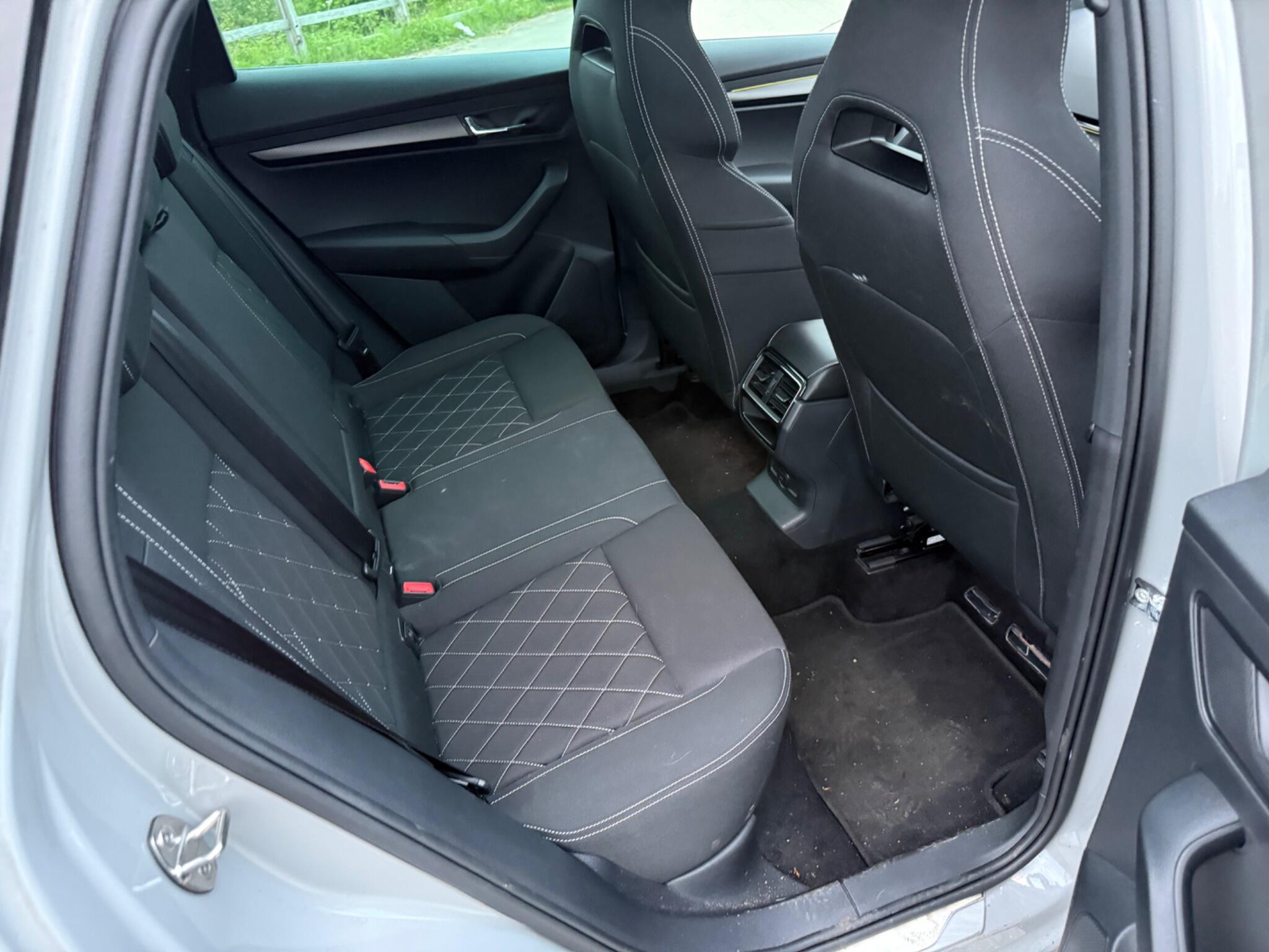 Skoda Karoq 2.0 TSI SportLine DSG 4WD Euro 6 (s/s) 5dr — photo 91 of 112